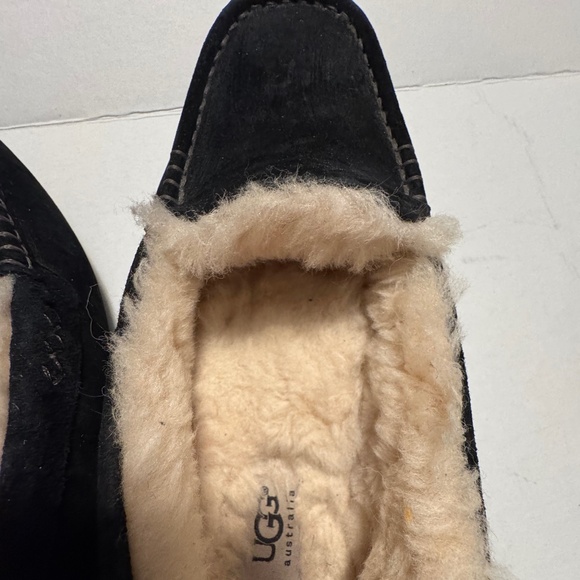 UGG Ansley Slipper Women's Moccasins - Black, US 9 - Picture 6 of 9